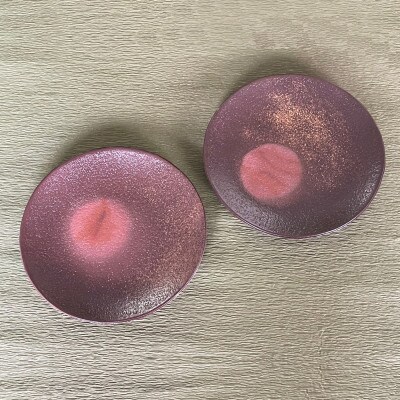 備前焼 ペア丸皿【牡丹餅(ボタモチ)+胡麻(ゴマ)】 | 岡山県備前