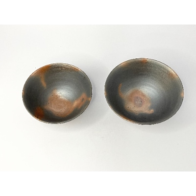 備前焼　夫婦茶碗(大と中)