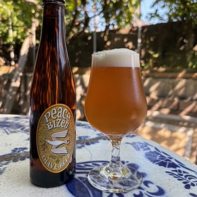 岡山・備前焼の町　老舗れんが屋のクラフトビール【オリーブの天然酵母使用】300ml×8本(要冷蔵)