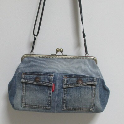 手作り　デニムカジュアルリメイクがま口バッグ　08