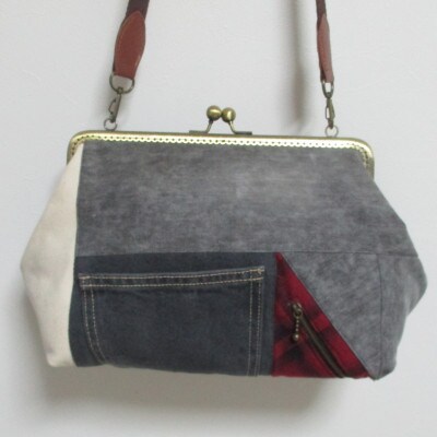 手作り　デニムカジュアルリメイクがま口バッグ　09