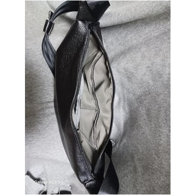 カジュアル本革シュリンクショルダー　黒