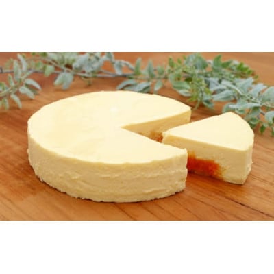 あんずの里のチーズケーキ(1ホール)