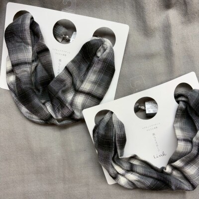 【わんことお揃いスカーフ】天然素材生地の高級ストール残布で製造!簡単マグネット着脱　白黒チェック柄