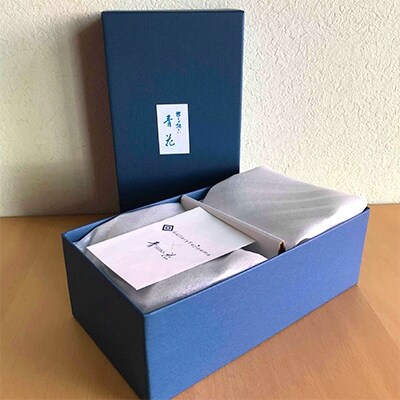 食卓を楽しくしてくれる器 舟型小鉢5枚(有田焼 しん窯 青花)