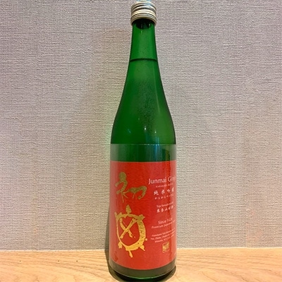 初亀　純米吟醸　白・純米吟醸べっぴん辛2　各720ml　2本セット