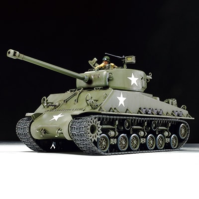 タミヤのプラモデル (1/35 アメリカ戦車 M4A3E8 シャーマン イージーエイト)