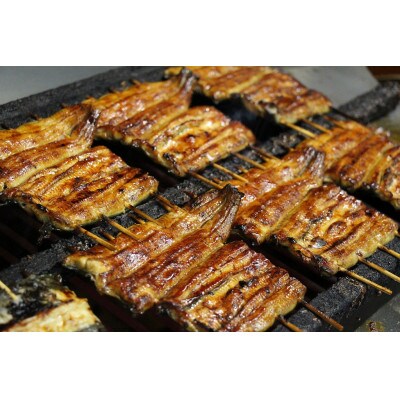 蒲焼割烹うな繁    国産うなぎ蒲焼真空パック 3人前