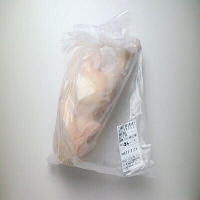 阿波尾鶏丸鶏中抜き1羽