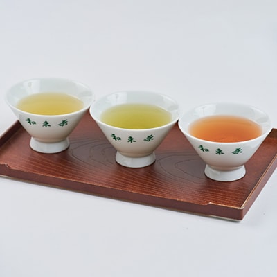 自然のまま育てた3種セット　純煎茶、玄米茶、ほうじ茶　栽培期間中農薬・化学肥料不使用　製茶房嘉栄