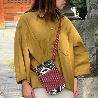 伝統織物蕨双子織を使用したスマホバッグ(赤)