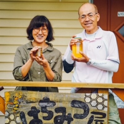 ナッツの国産はちみつ漬けと巣蜜入り国産アカシアはちみつ