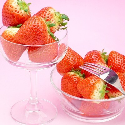 【特秀品】香川産のさぬき姫いちご!10パックの箱詰め
