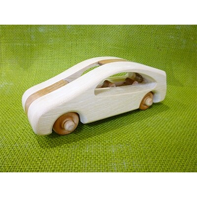手作り『木の自動車』