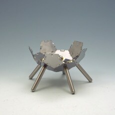 ハンゴーコンロ研究所　コンパクトで軽量な焚き火台『KIKYO-S[R]』基本キット(ソロ) | ふるさと納税のお礼品