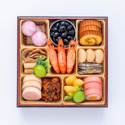 12/30・31配送 千賀屋おせち料理「おもいやり」和風三段重 3人前 全38品 [035S02]