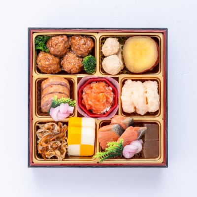 12/30・31配送 千賀屋おせち料理「おもいやり」和風三段重 3人前 全38品 [035S02]