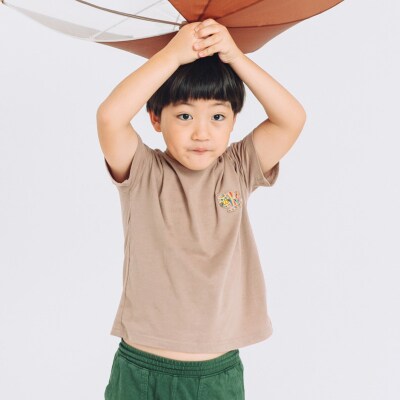 小牧市のアーティスト奥山優さんのTシャツ子供用 (とらねこ×90cm) [096A11-02]