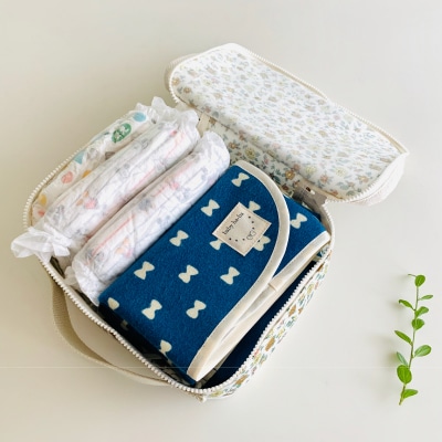 たった90g!めちゃ軽おむつポーチ(A)【ベビー用品】　[135B04-01]