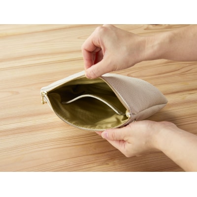 本革製ポシェット　ホワイト[074K10-01]