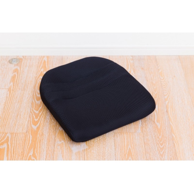 車でもスポッとクッション(ブラック)[023M18-01]