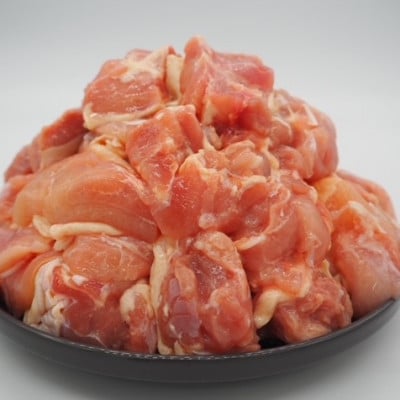 北海道産 鶏モモ肉 角切り 3.3kg(300g×11パック)