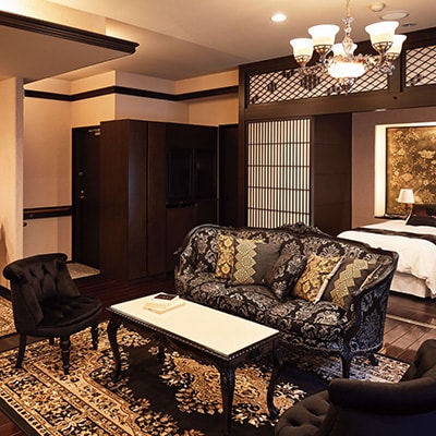 3万冊の蔵書ラウンジで大人の寛ぎを愉しむ渓谷の一軒宿「蓼科 親湯温泉」で使える宿泊券30,000円分