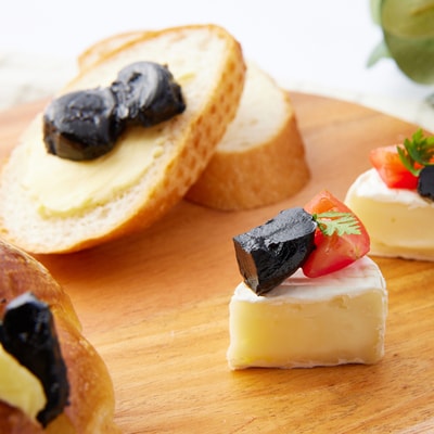 山と海 自然豊かな岬町  黒ニンニク  蜂蜜漬け150g (中～大粒) (純粋)にんにく加工食品