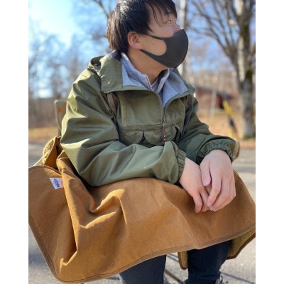 キャンプ、焚火に　アルバートン社の難燃ブランケット　赤外線を吸収して発熱するボア　キャメル