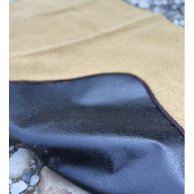 キャンプ、焚火にアルバートン社の難燃・赤外線を吸収して発熱するボアのグランドクロス(カーキー)