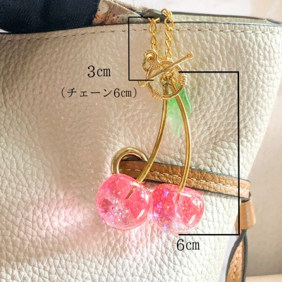 さくらんぼバッグチャーム　グラデーションピンク