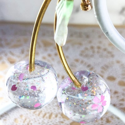 さくらんぼバッグチャーム　透明ラメ　桜