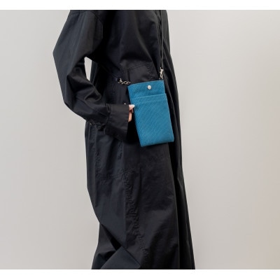 三河木綿刺し子織　sasicco　スマホショルダー　アイスグレー