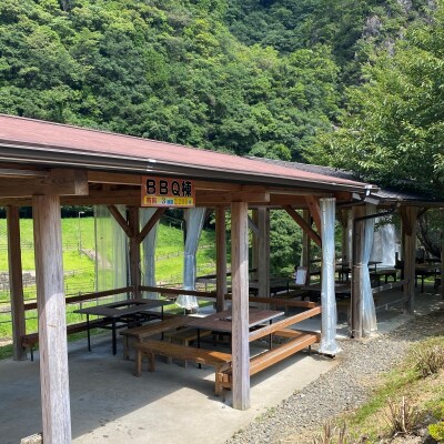 飛雪の滝オリジナルスパイス(2種類)&BBQ棟利用券×2枚【rkr004】