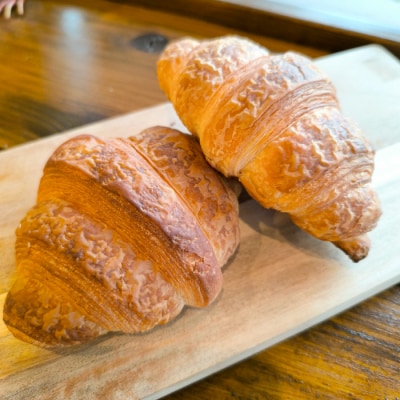 自家製クロワッサン&パン、自家焙煎コーヒー(粉)セット　am05009