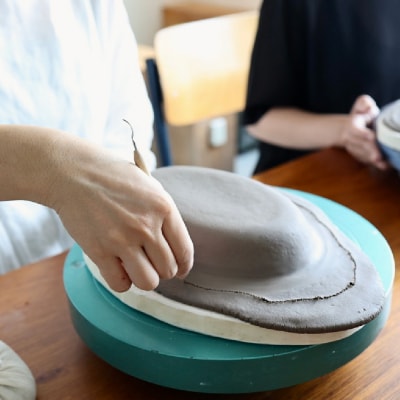 【Awabi ware】 プレミアム陶芸体験 ペアチケット　aa26087