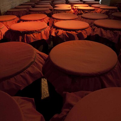 【琉球泡盛】瑞泉酒造　43%おもろ甕貯蔵10年古酒入「瑞泉壺1斗(巻)壺」18,000ml
