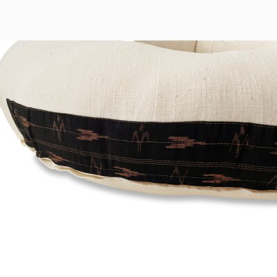 SANGOくっしょん(授乳クッション)琉球絣くろ　ベビー用品　出産祝い