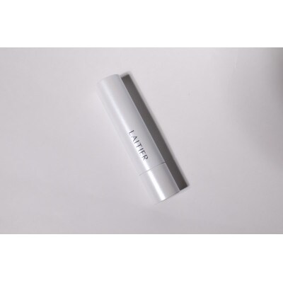 長時間しっとりとした唇　リップクリーム