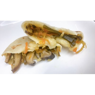 郷土の味 「たのはたおやき」あまじょっぱに煮込んだワカメの茎!生姜がきいたやさしい味