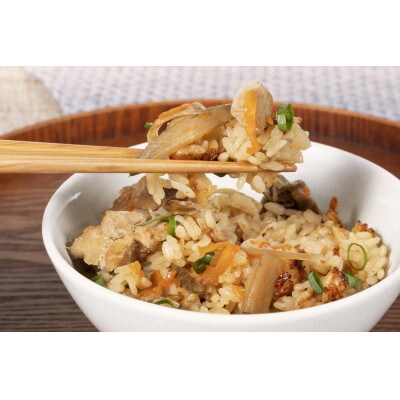 島育ちの元気な親鶏で作った　昔ながらの鶏釜めしの素 230g×3袋