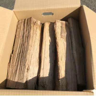 薪 ナラ・クヌギ・カシ 【 乾燥薪 】 大割 25kg×7箱【複数個口で配送】