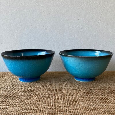 【令和7年産:玄米】特別栽培米コシヒカリ(10kg)+【美濃焼】青輝貫入煎茶(2個)