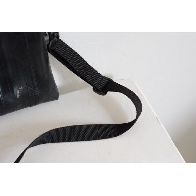 チューブ ショルダーバッグ 2way