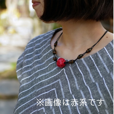 着けごこち軽やか♪竹のやたら玉ネックレス【緑系】