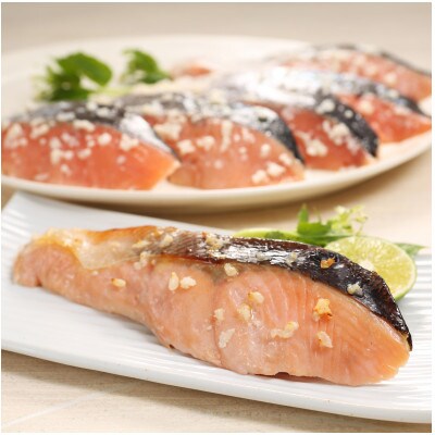 【母の日におすすめギフト】佐藤水産の「時鮭」さざ浪漬(糀漬)6枚入 (1切個包装)