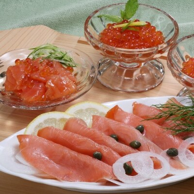 【父の日ギフト】佐藤水産のスモークサーモンと鮭ルイべ漬・いくら醤油漬セット
