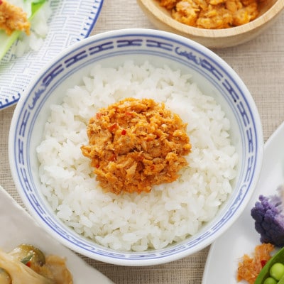 【佐藤水産】北海道産鮭の麻辣(マーラー)フレーク90g×6本