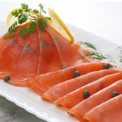 【佐藤水産】鮭の王様!キングサーモンソフトスモーク　100セット限定