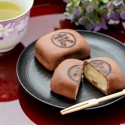 石狩十三場所「鮭献上箱」をモチーフにしたお菓子　ホワイトチョコ餡　2箱セット